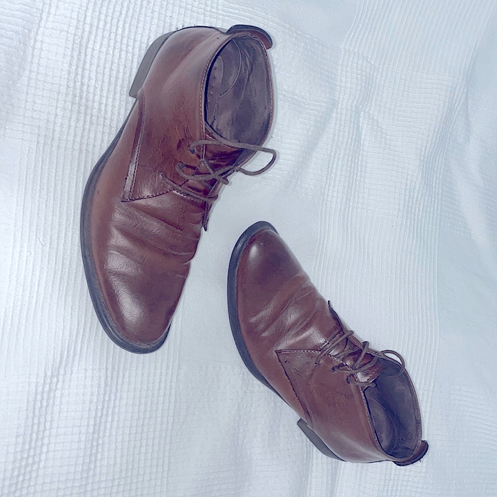 Unlisted by Kenneth Cole House Arrest Size 8